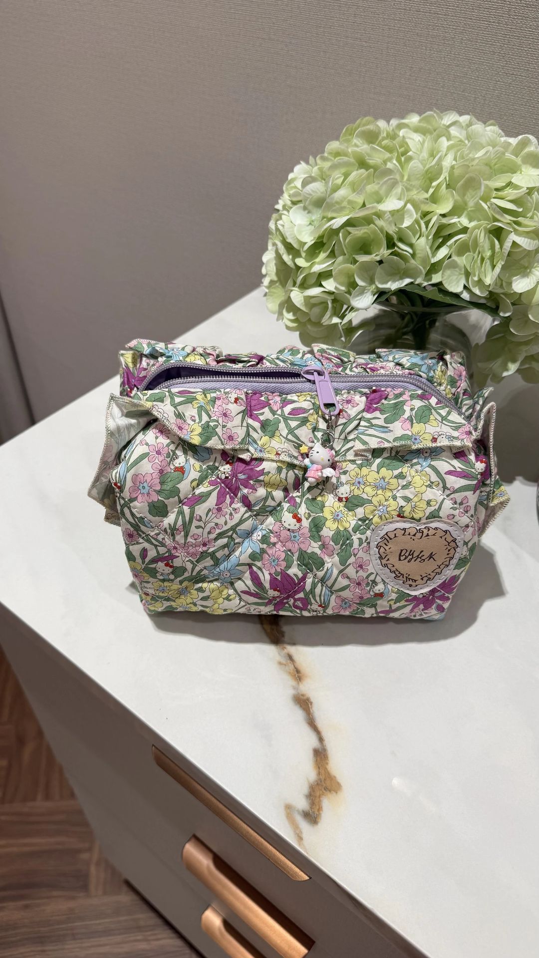 Floral daydream pouch 🪻 - 1