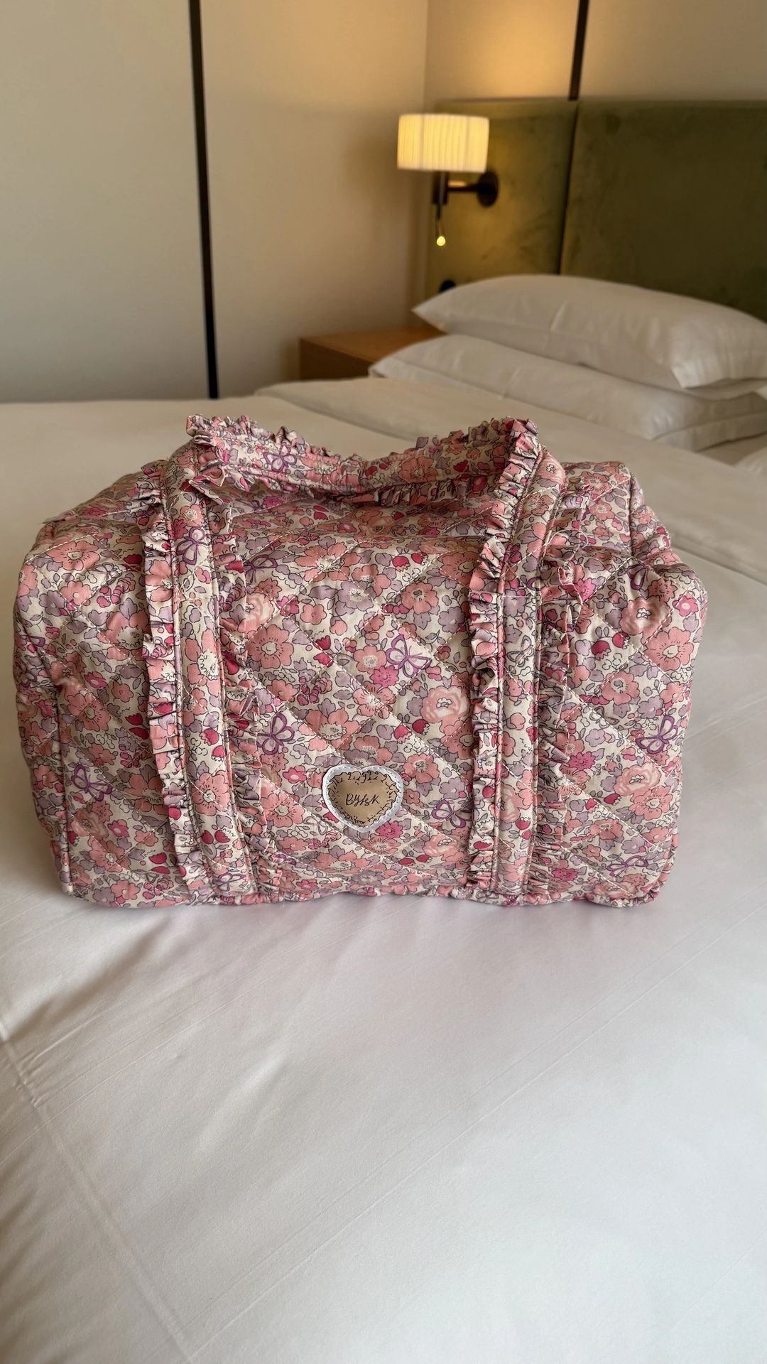 Whispering petals duffle bag 🌸 - 1