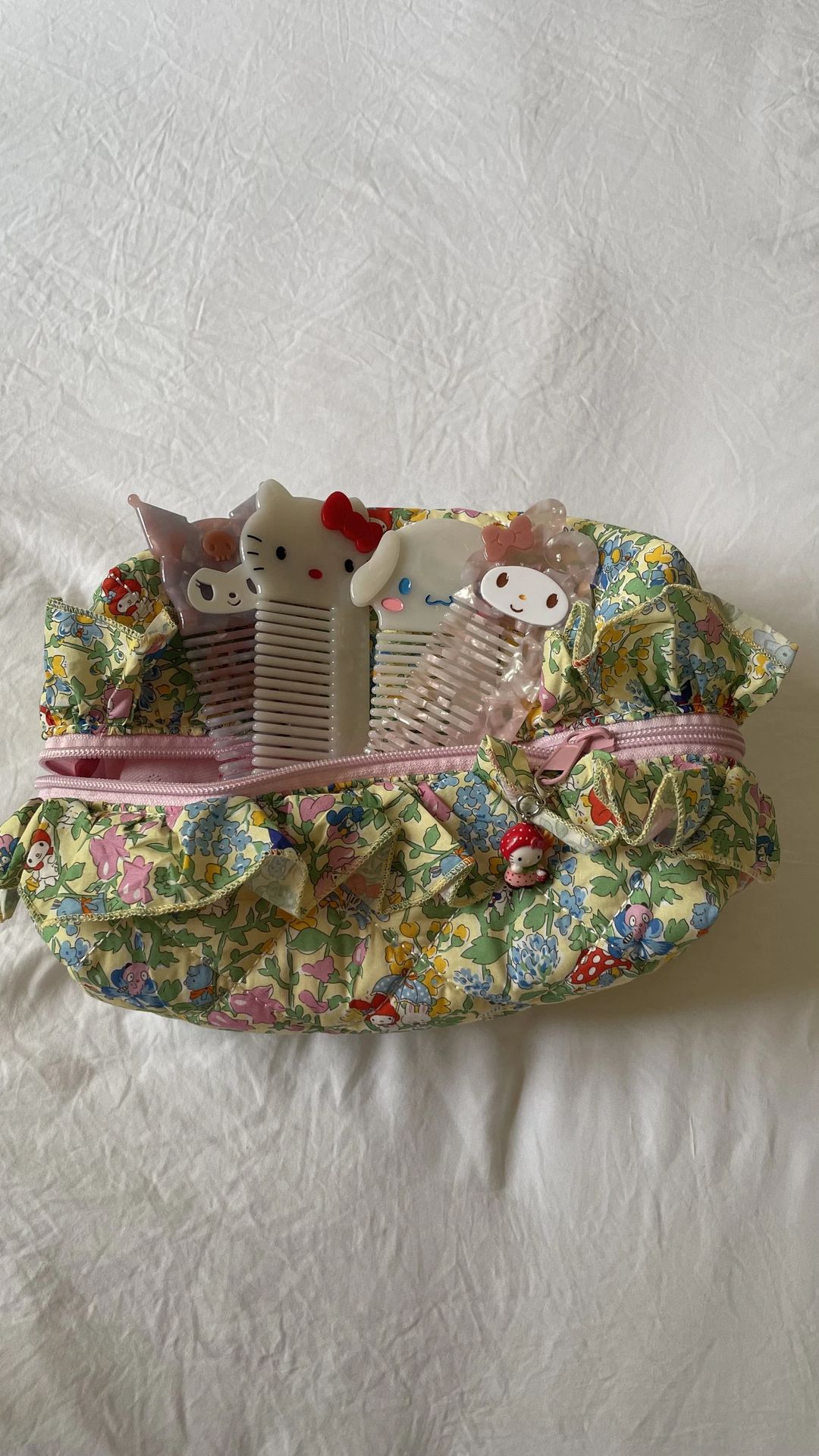 Sanrio comb 🎀 - 1