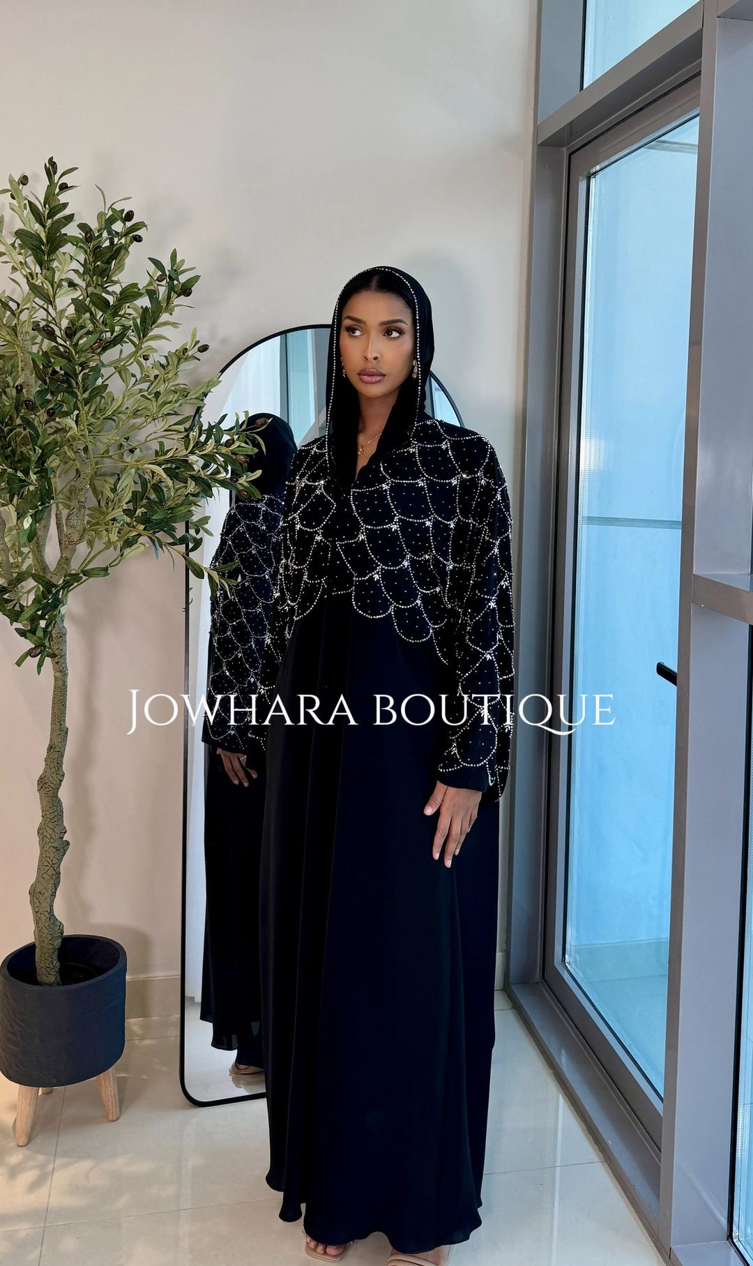 Manal Abaya - 1