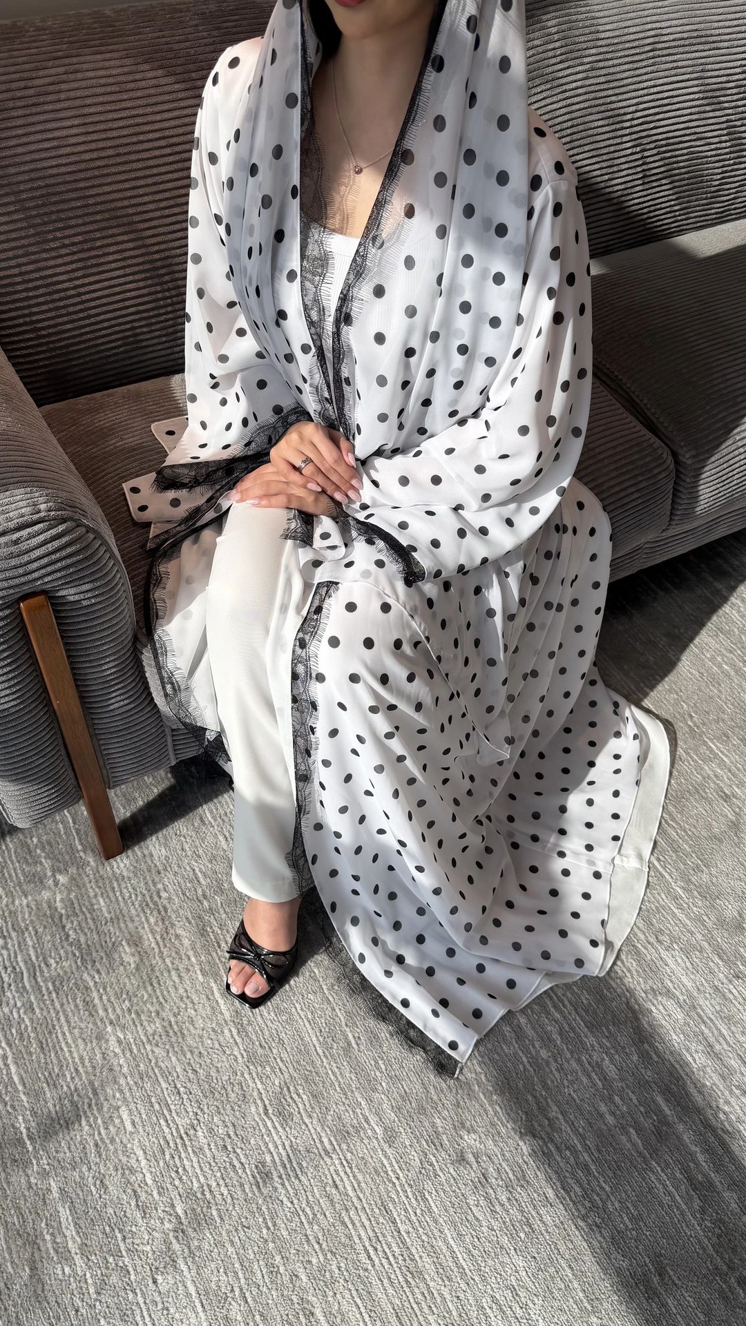 Marmar polka dot abaya white - 2