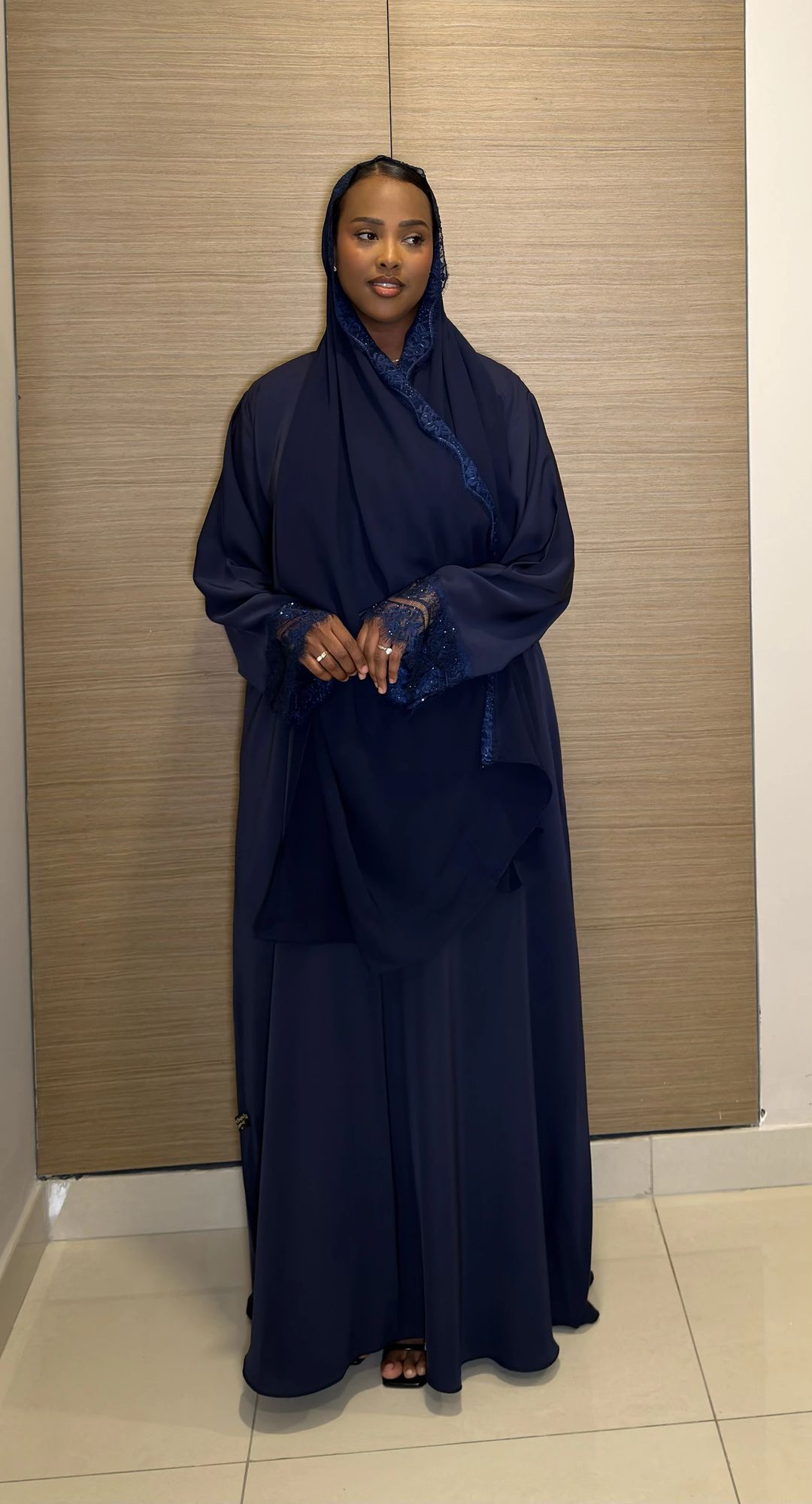 Asmahan lace abaya 02 Closed - 1