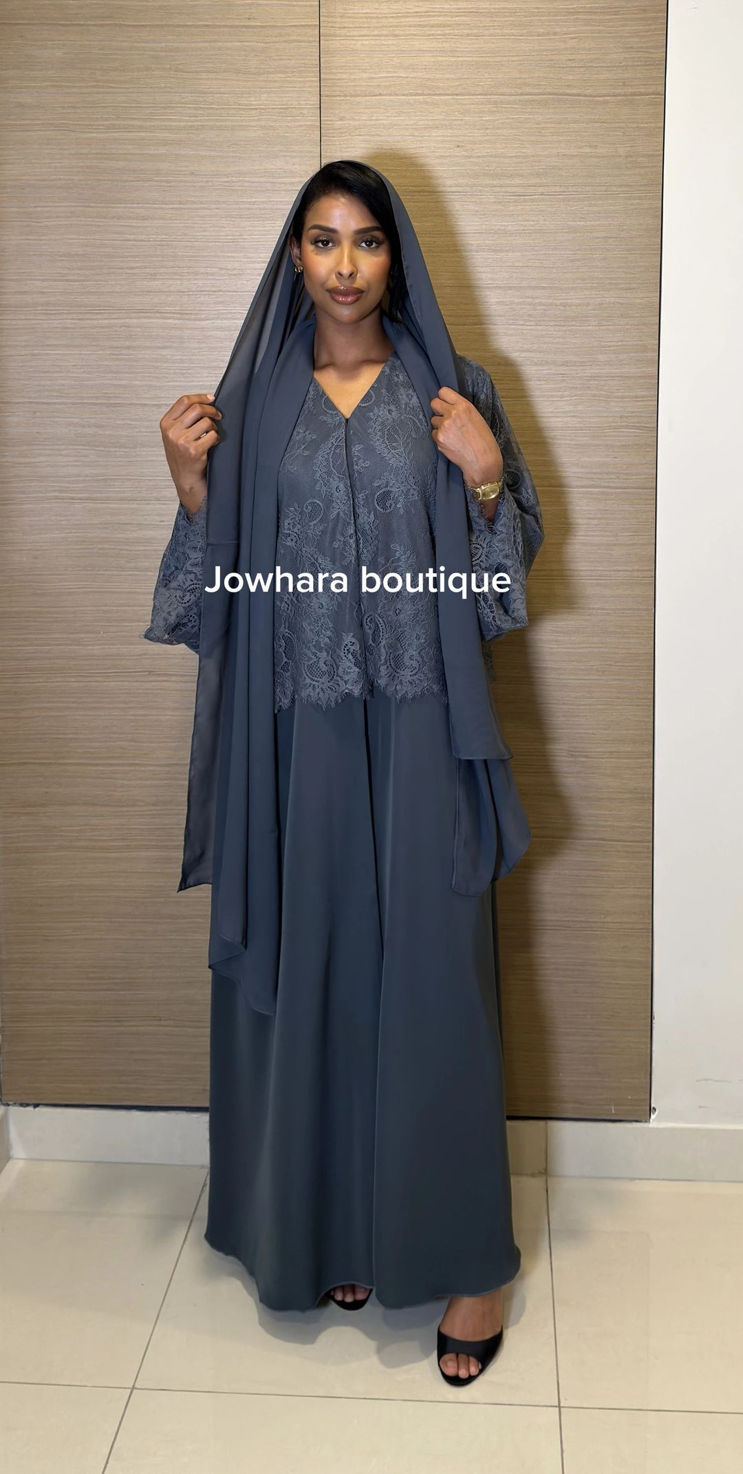 Bassama lace abaya grey - 2
