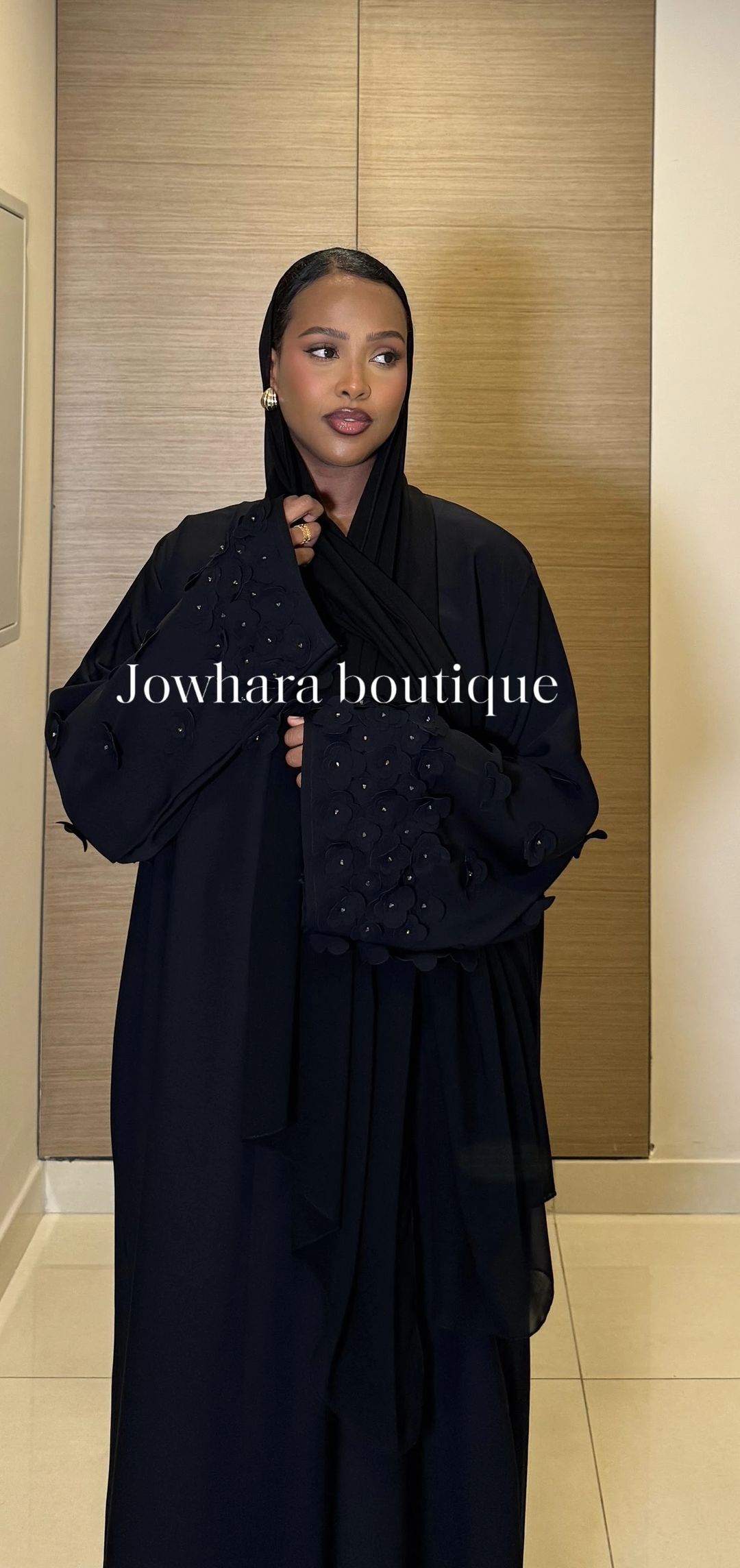 Safiya collection black  ( closed ) - 1