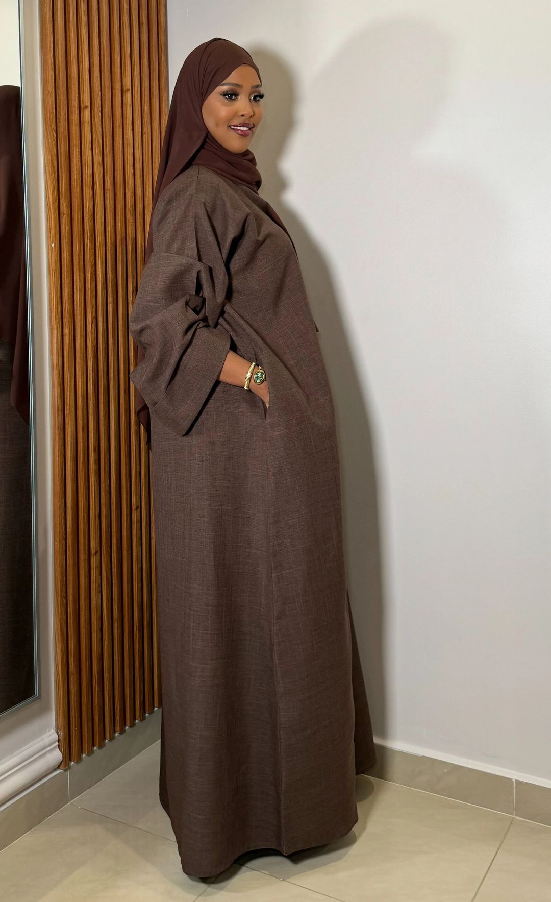 Linen Brown Abaya Closed - 1
