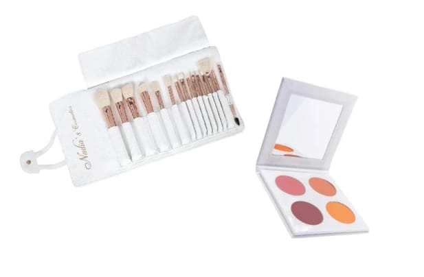 Face/eye brush & blushers pallet              Site + gift - 1