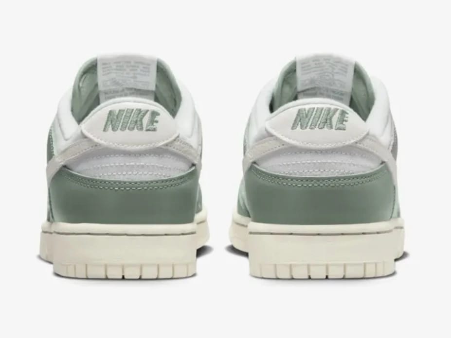 NIKE DUNK LOW "MICA GREEN" - 4