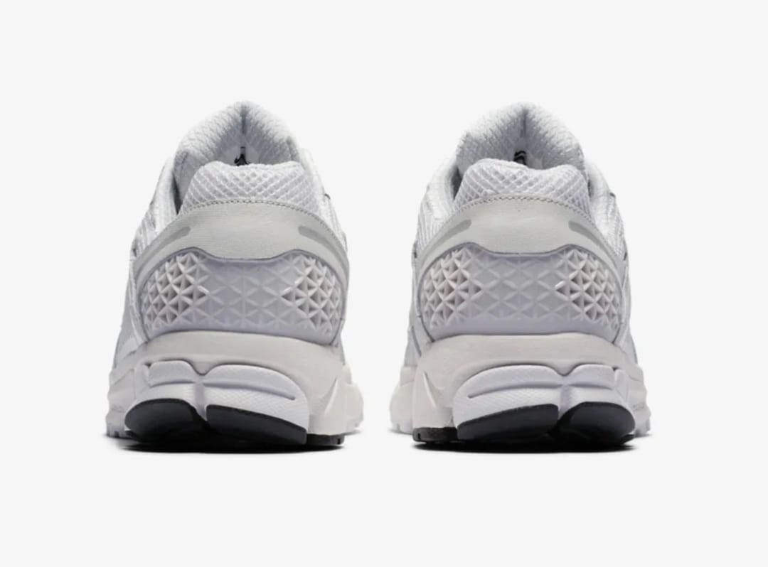 NIKE ZOOM VOMERO 5 "VAST GREY" - 4