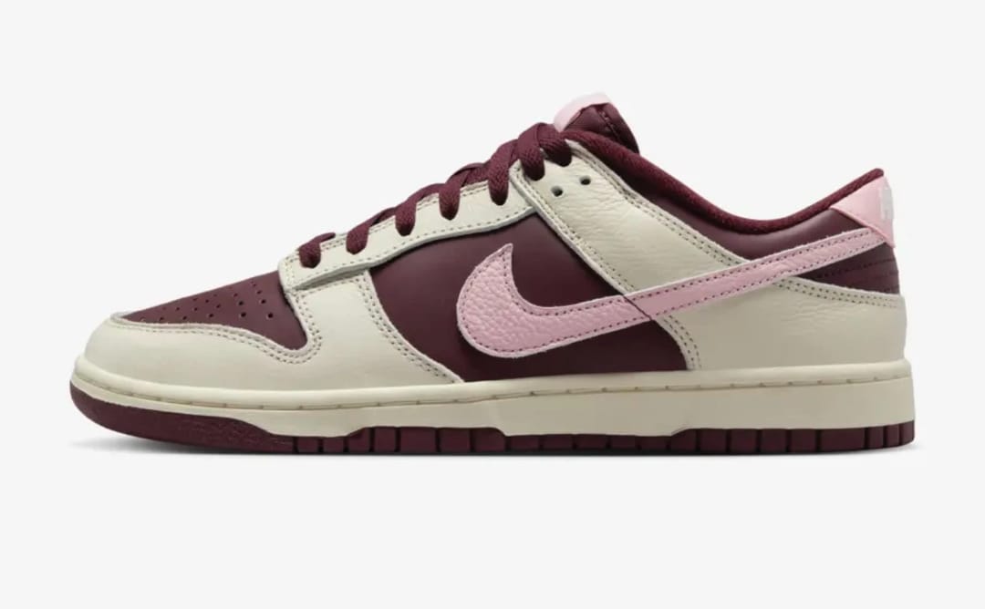 NIKE DUNK LOW "VALENTINE'S DAY" - 1