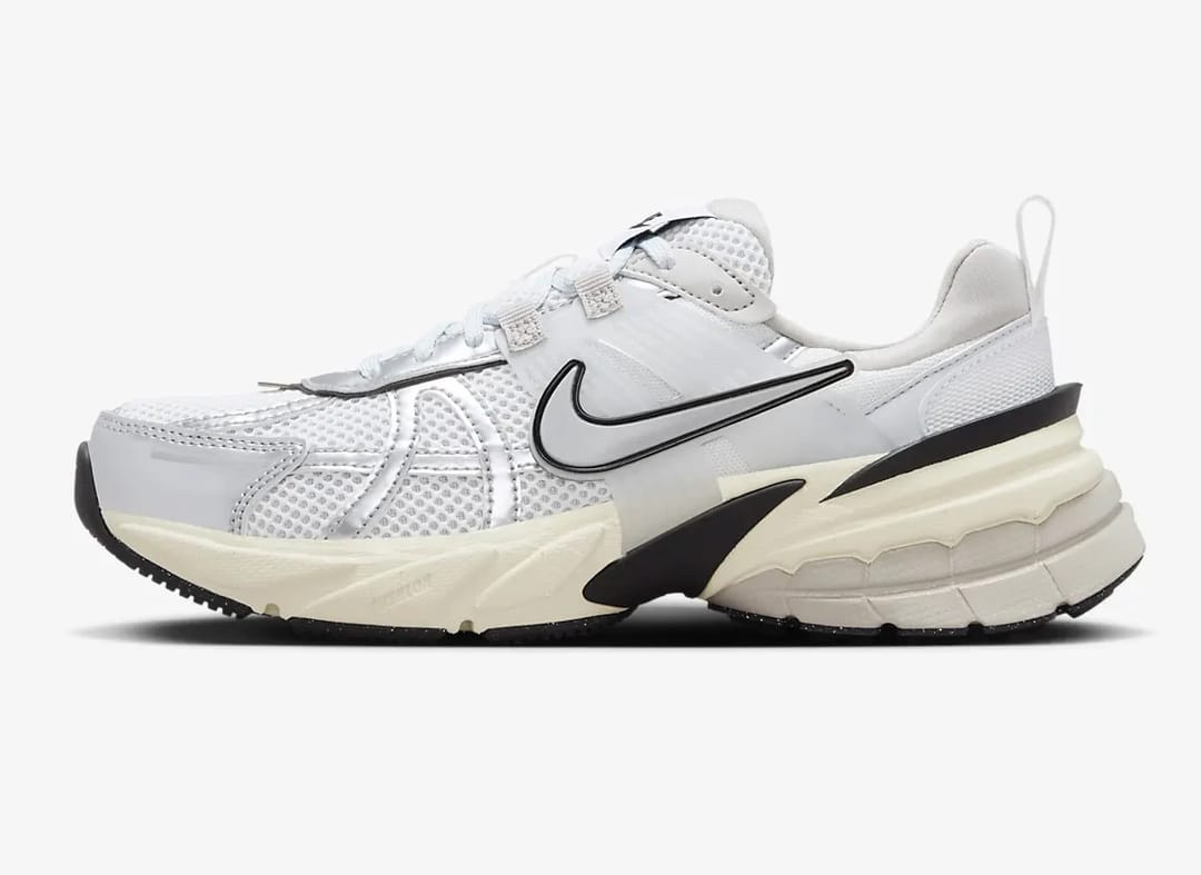 NIKE V2K "WHITE METALLIC SILVER" - 1