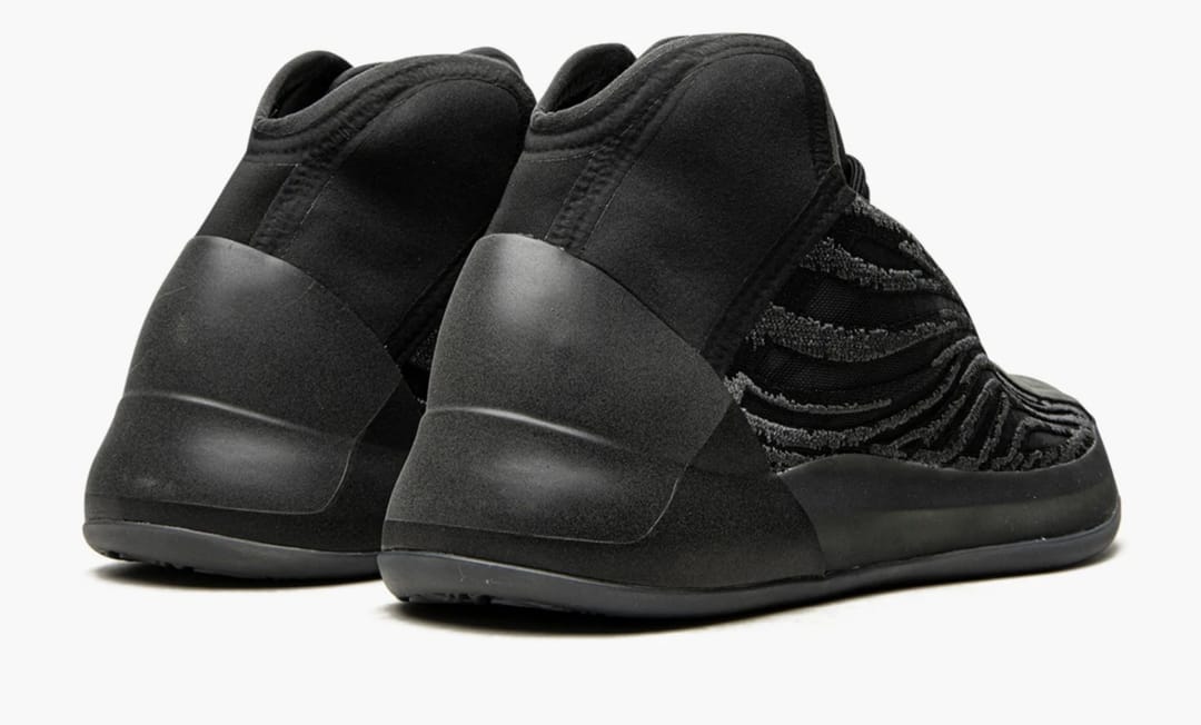 YEEZY QNTM "ONYX" - 2