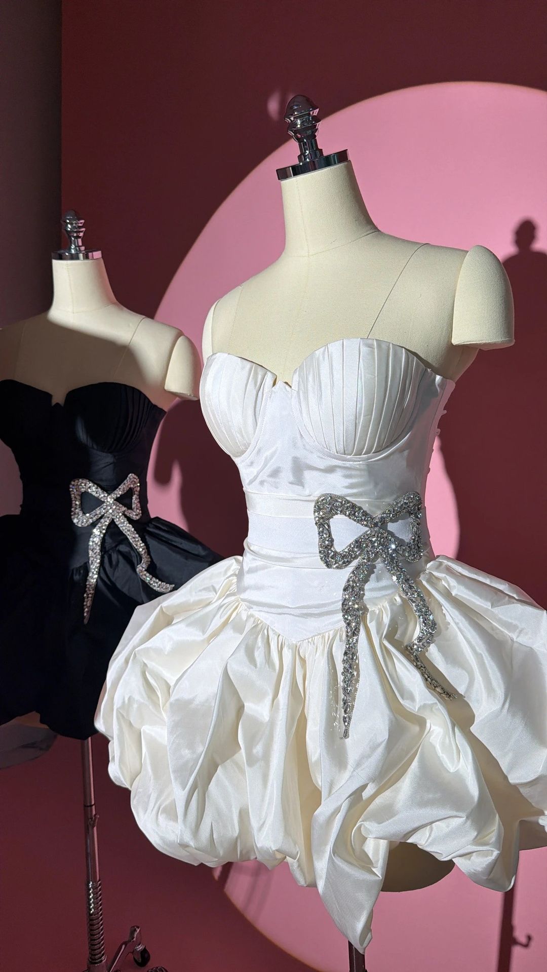 Dress with a bow (White) - 3