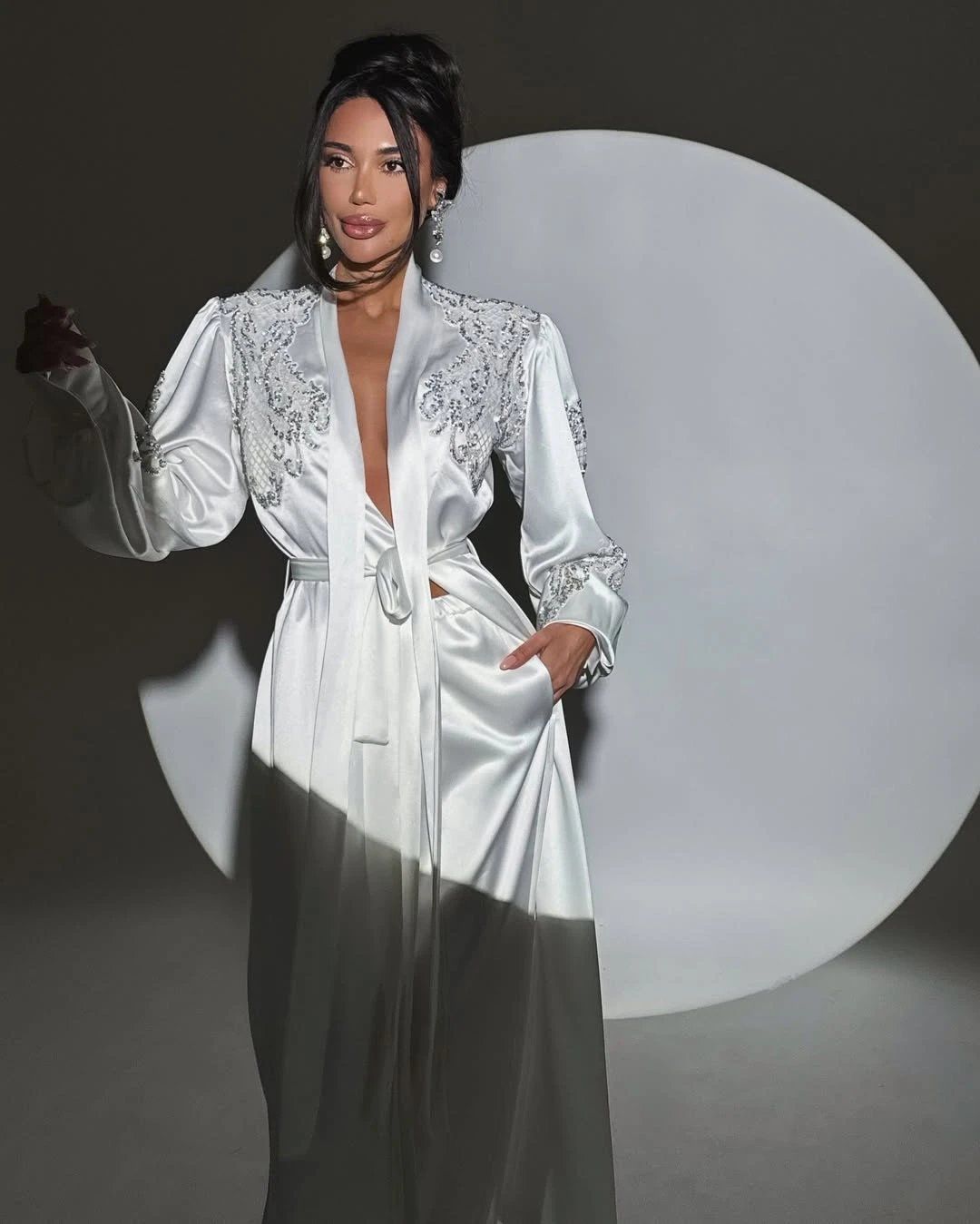 Costume with appliques (White) - 2