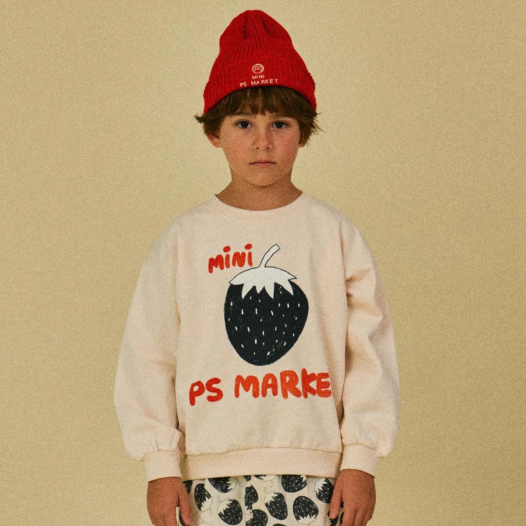 Strawberry Sweatshirt (IVORY) - 1