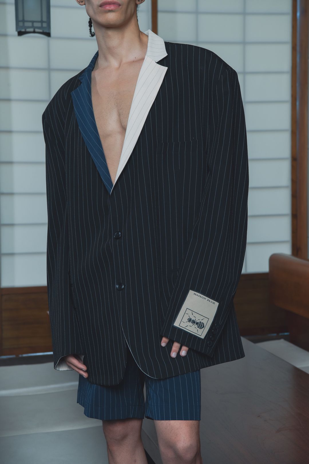 reversible-contrastlapel-pinstripe-set - 3