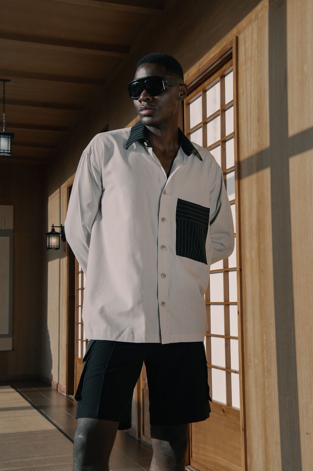 ivory-and-black-contrast-pocket-set - 9
