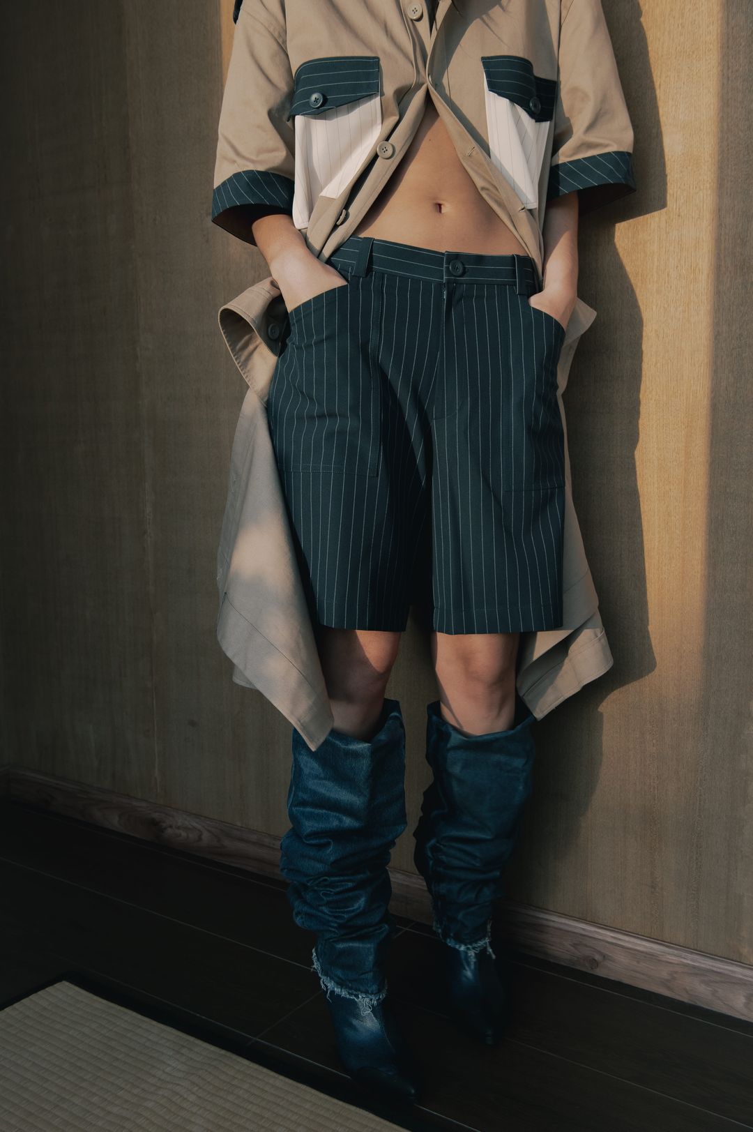 Beige And Midnight Blue Convertible Trench Jacket Set - 4