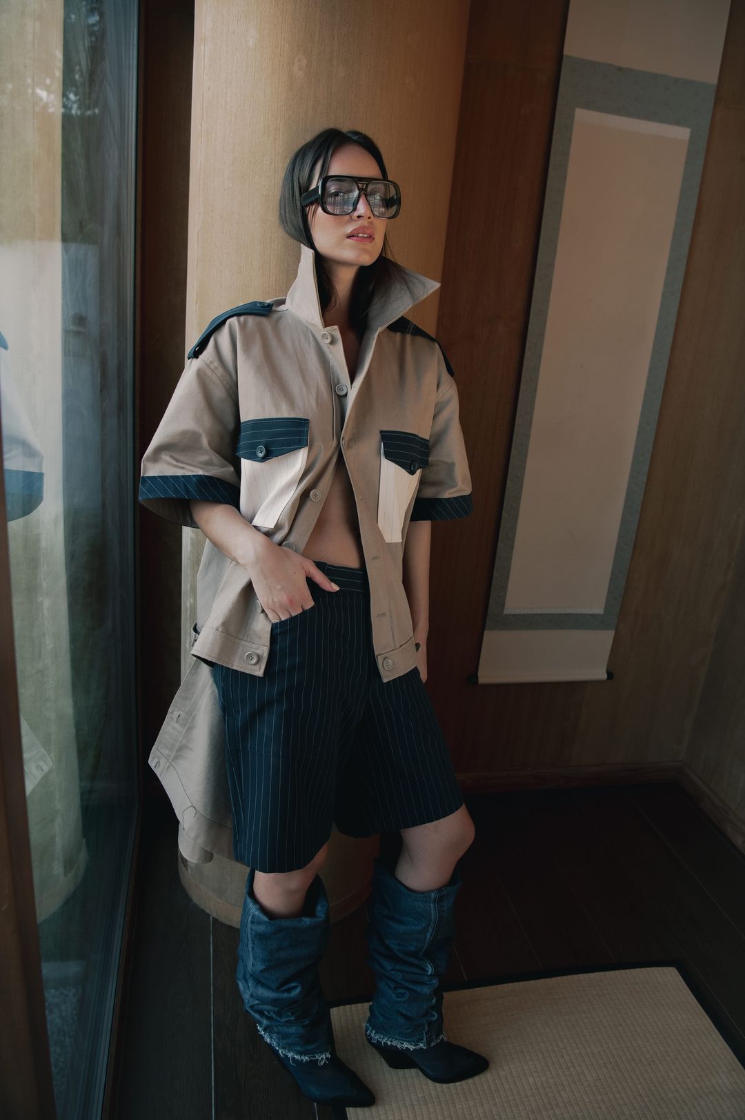 Beige And Midnight Blue Convertible Trench Jacket Set - 14