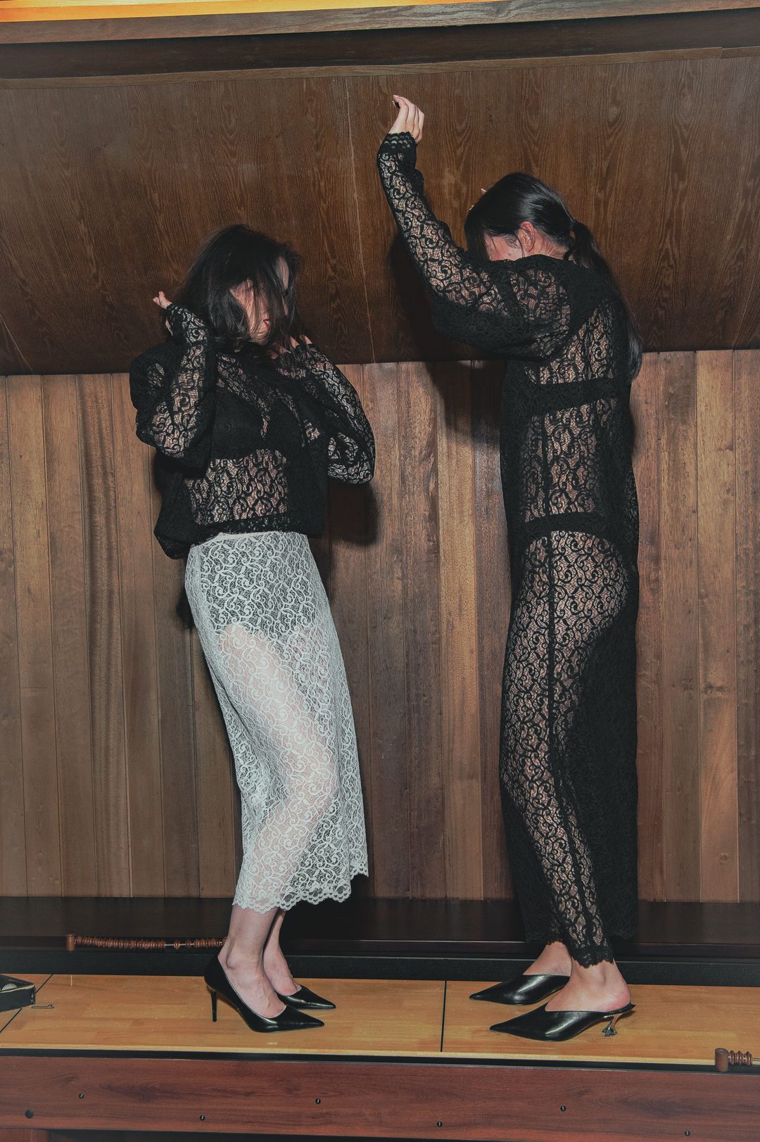 Black And Ivory Structured Lace Skirt Set - 8