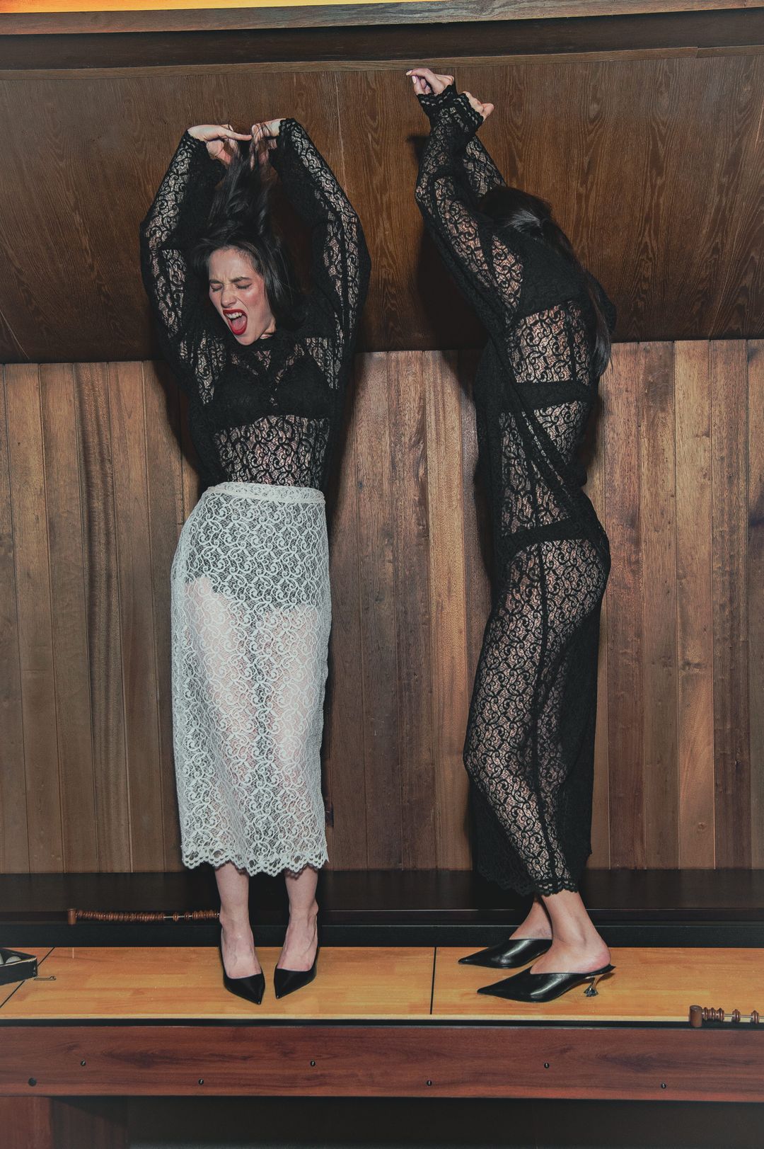 Black And Ivory Structured Lace Skirt Set - 4