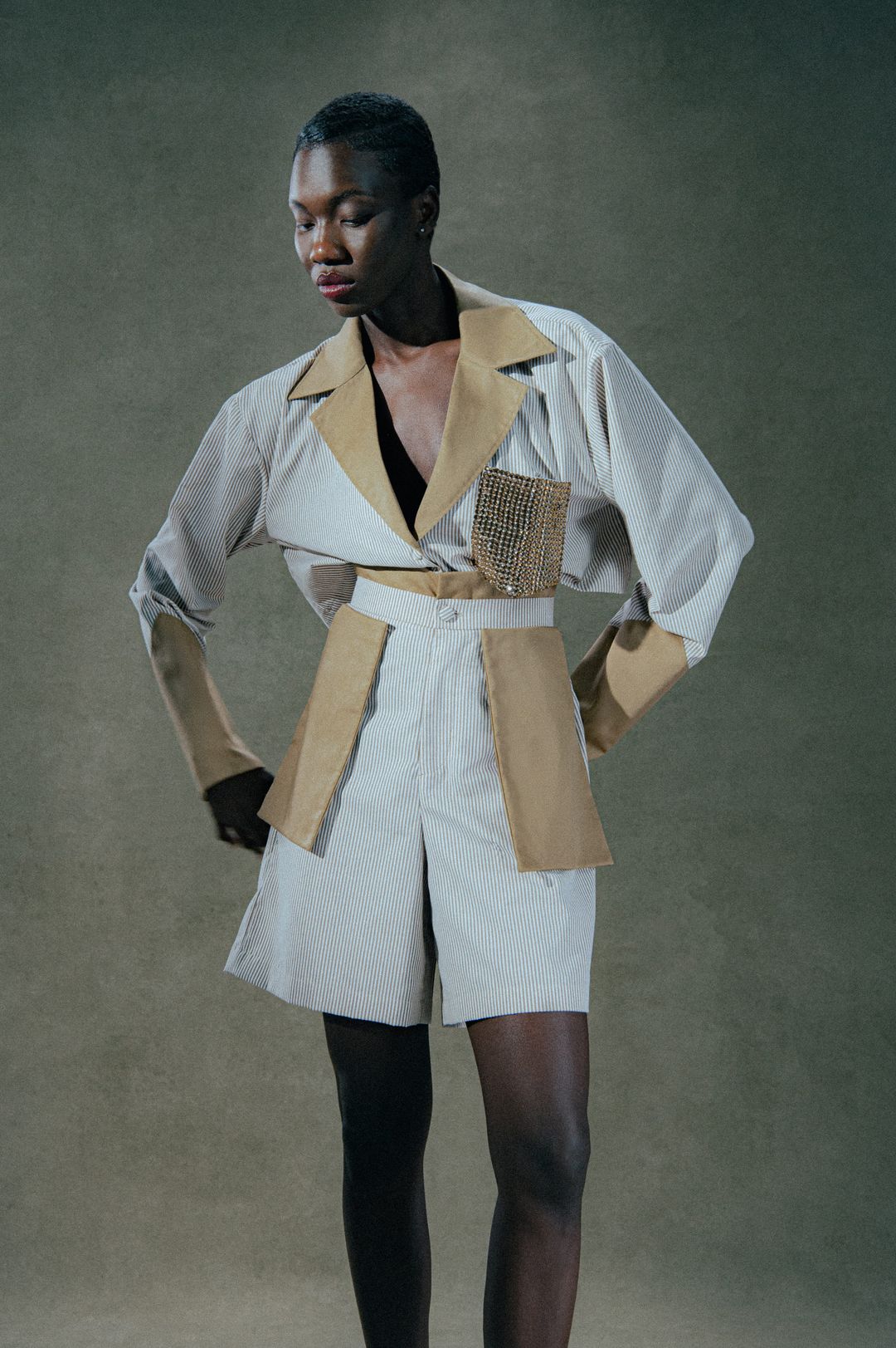 cream-and-camel-detachable-pocket-cropped-blazer-set - 8