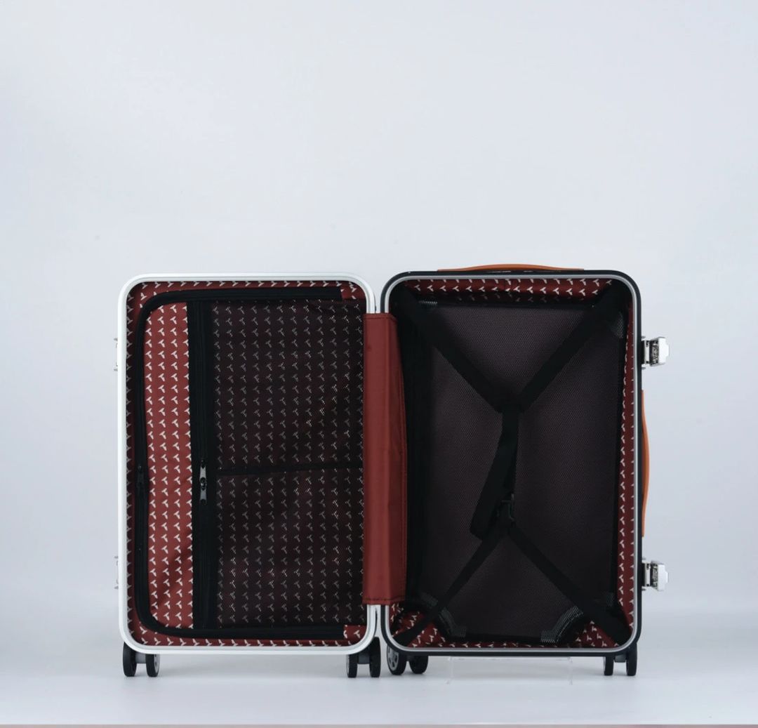 Departure luggage - 5