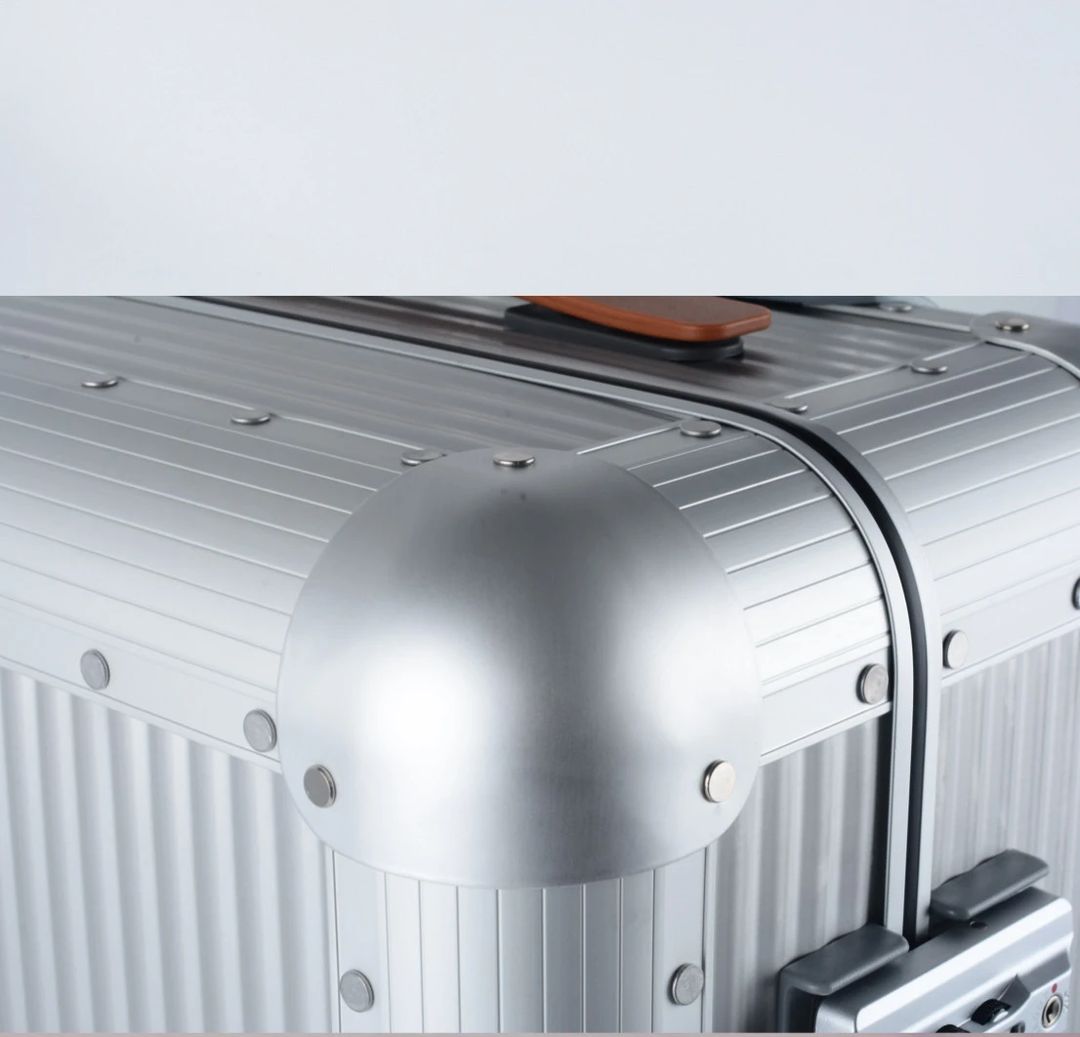 Departure luggage - 9