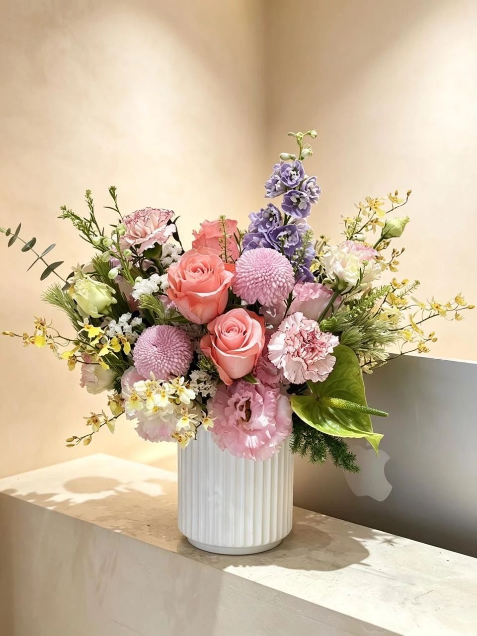 CERAMIC FLOWER VASE WHITE - 1