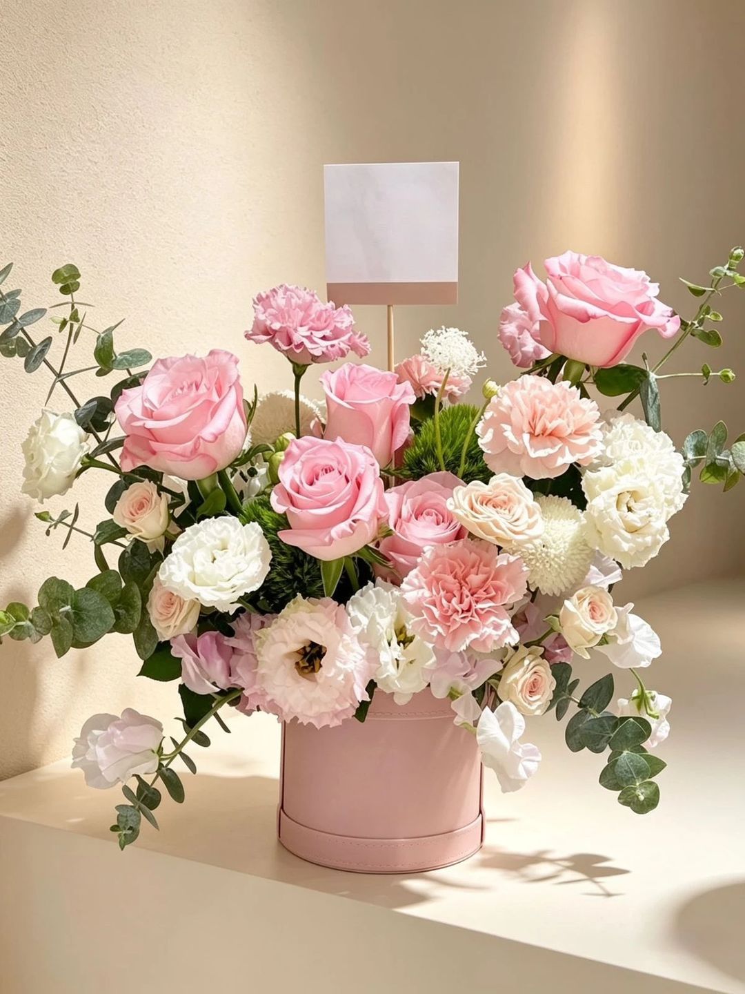 ROUND BOX ARRANGEMENT - 1