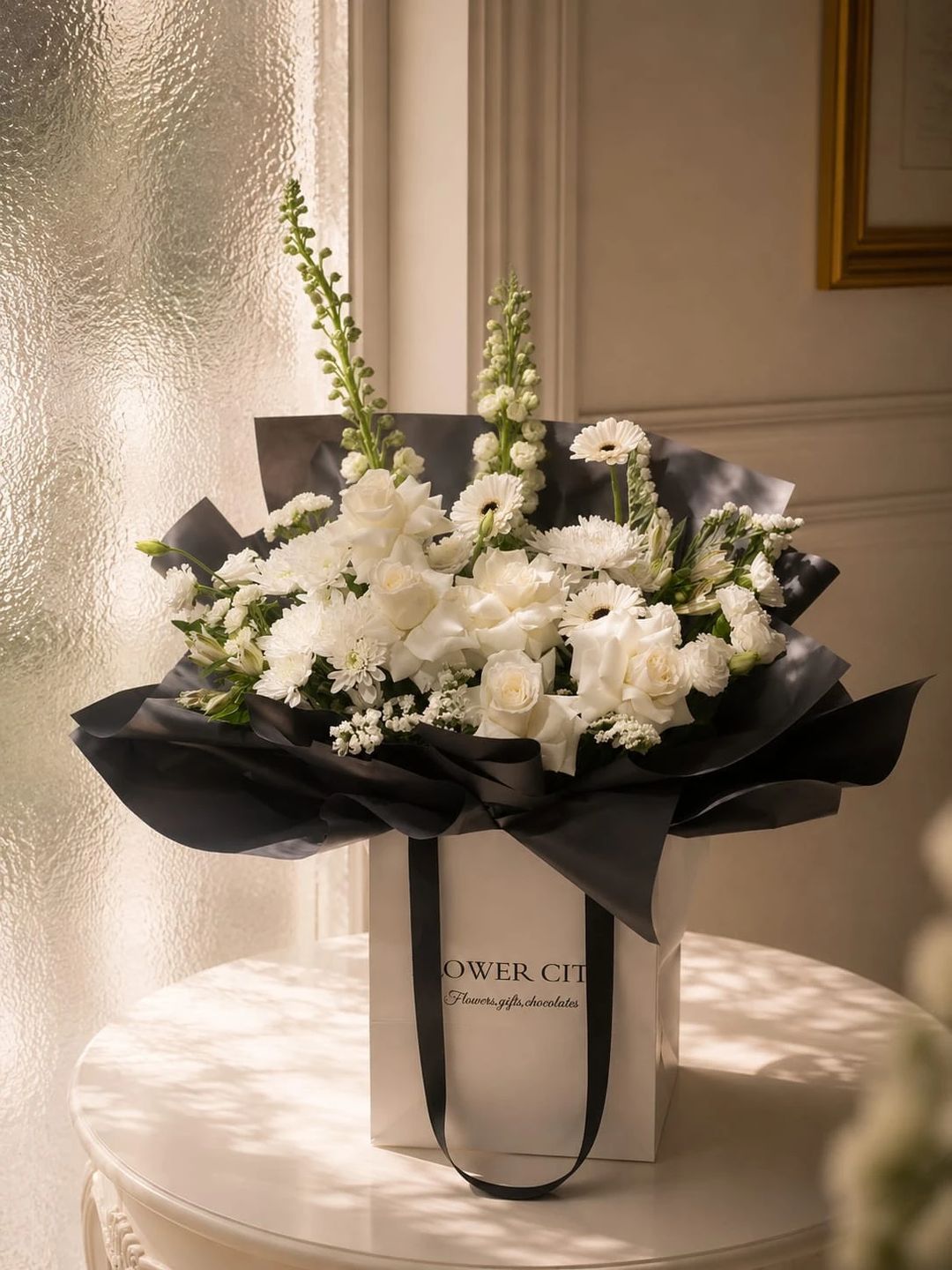 MIX WHITE BOUQUET W/ BLACK WRAPPING - 1
