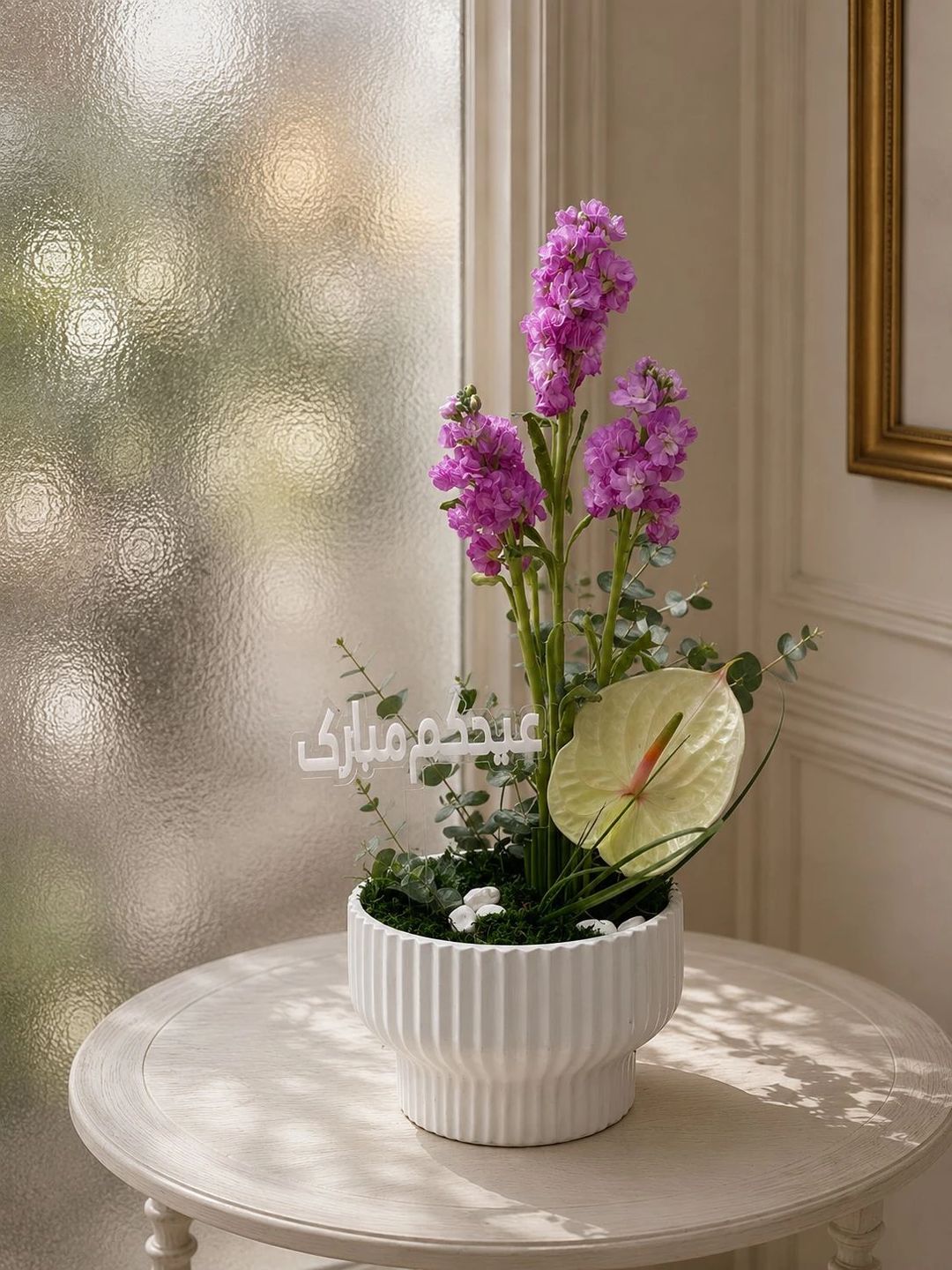 SIMPLE CERAMIC WHITE W/ MATIOLA PURPLE AND ANTURIUM WHITE - 1