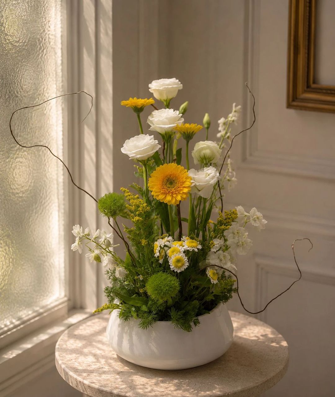 VASE ARRANGEMENT MINIMALIST - 1