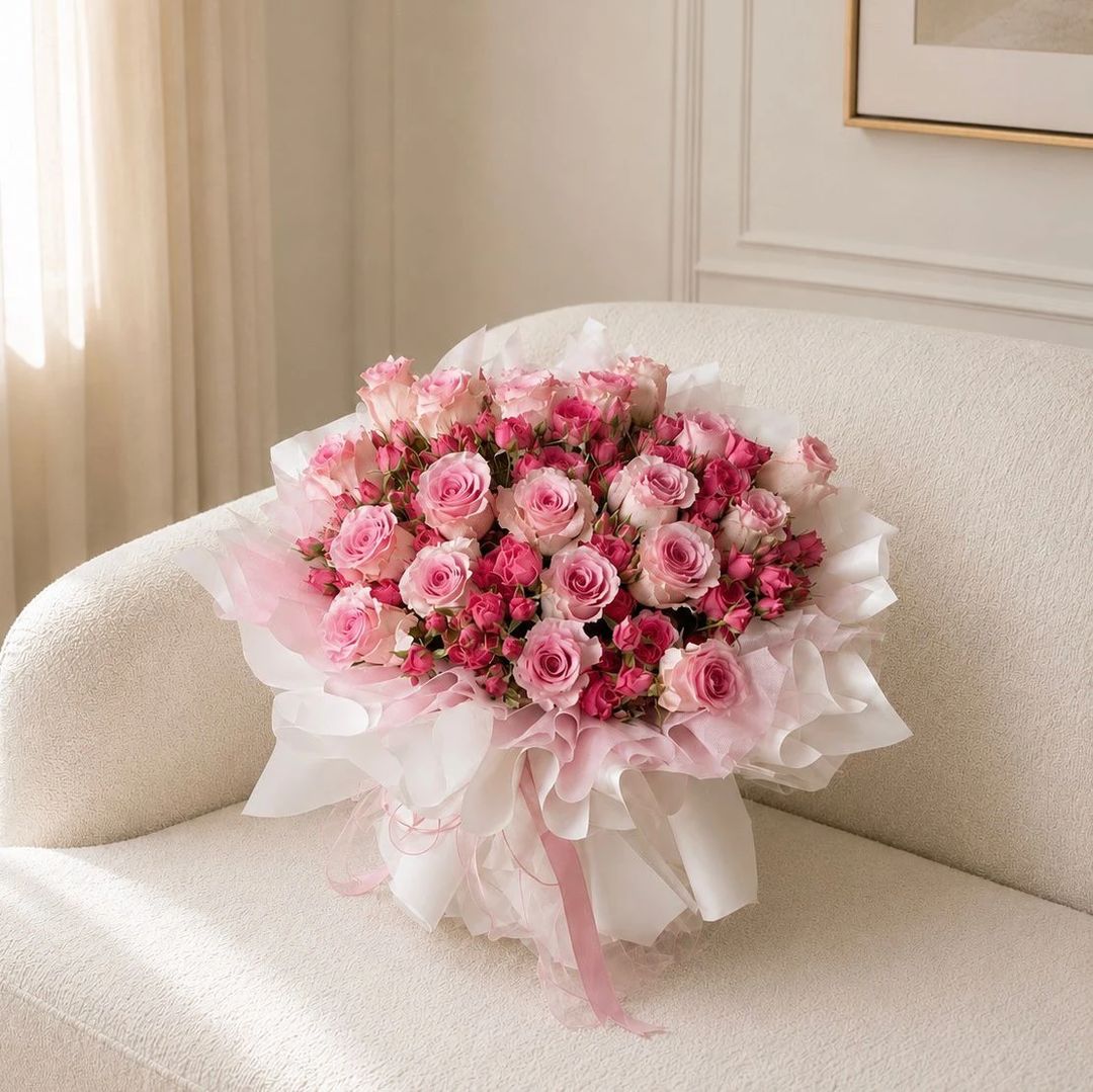 Mix of pink roses and baby roses - 1