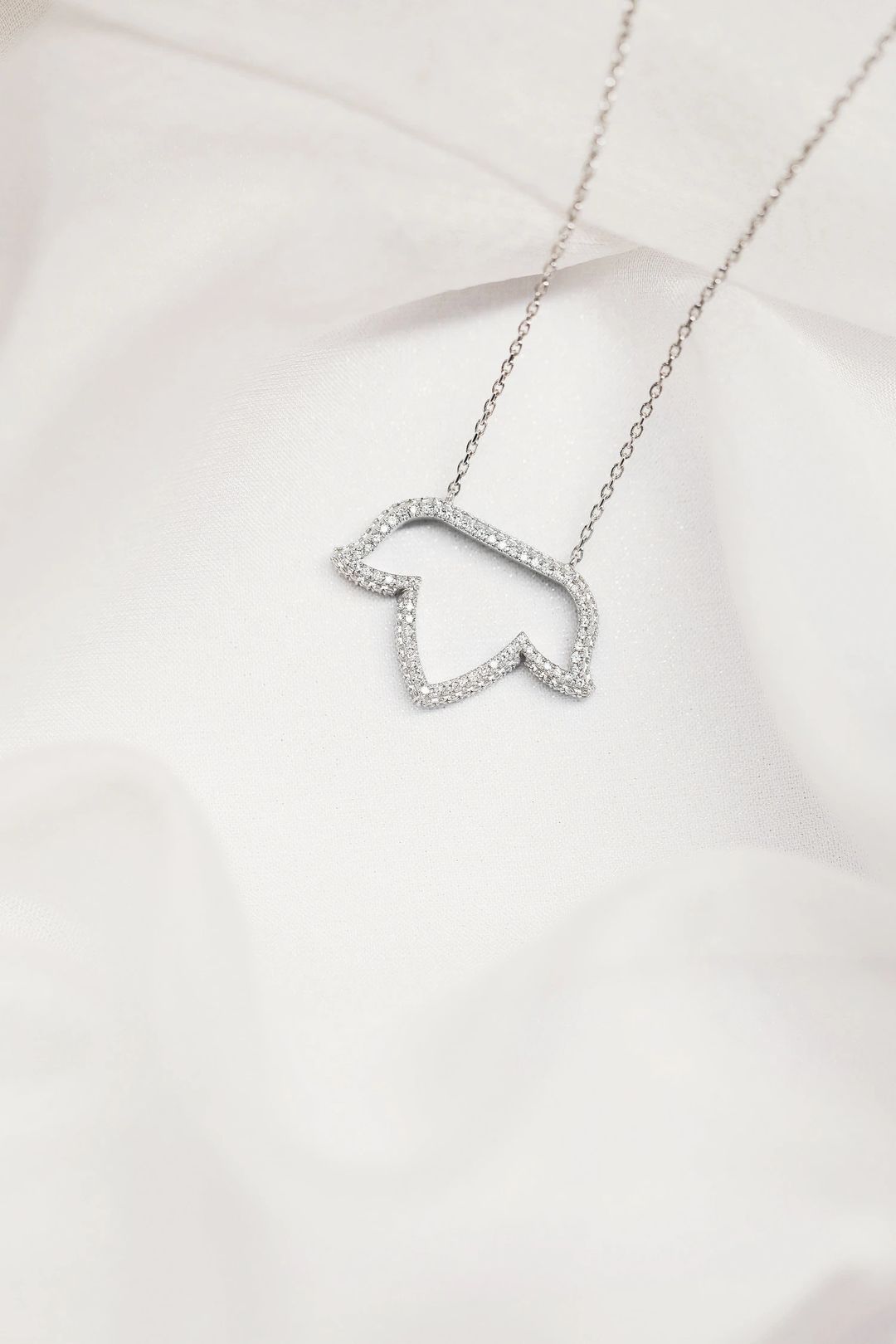 Lotus Necklace in Diamond - 1