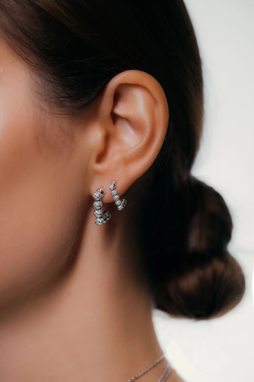DROPS Medium Earrings in Diamonds - 3