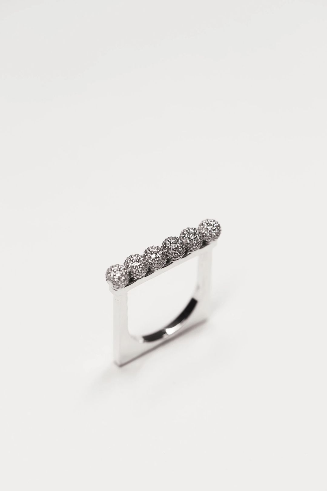 DROPS Ring in Diamonds - 1