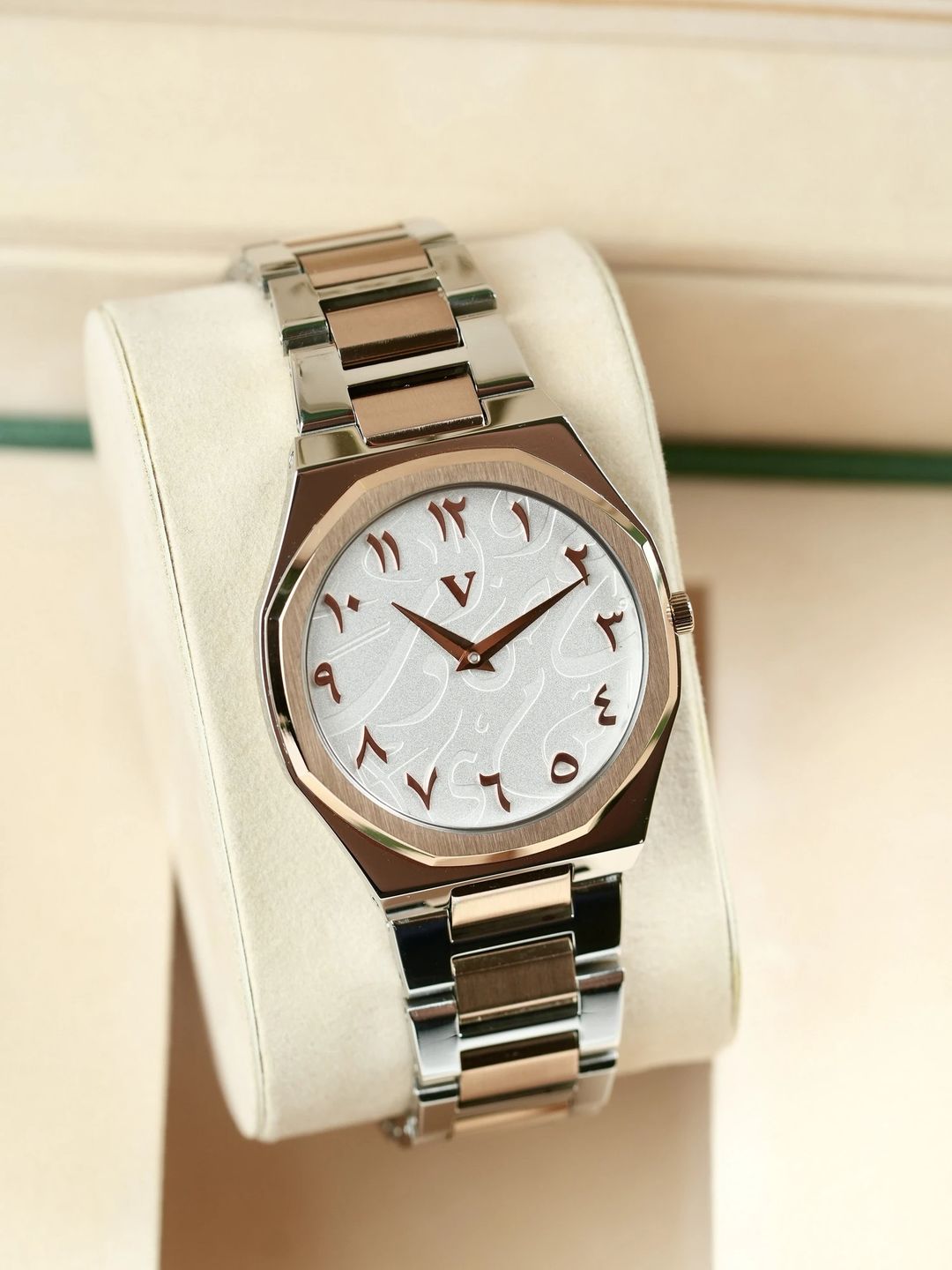 ساعه المستقبل /Rose Gold future watch - 7