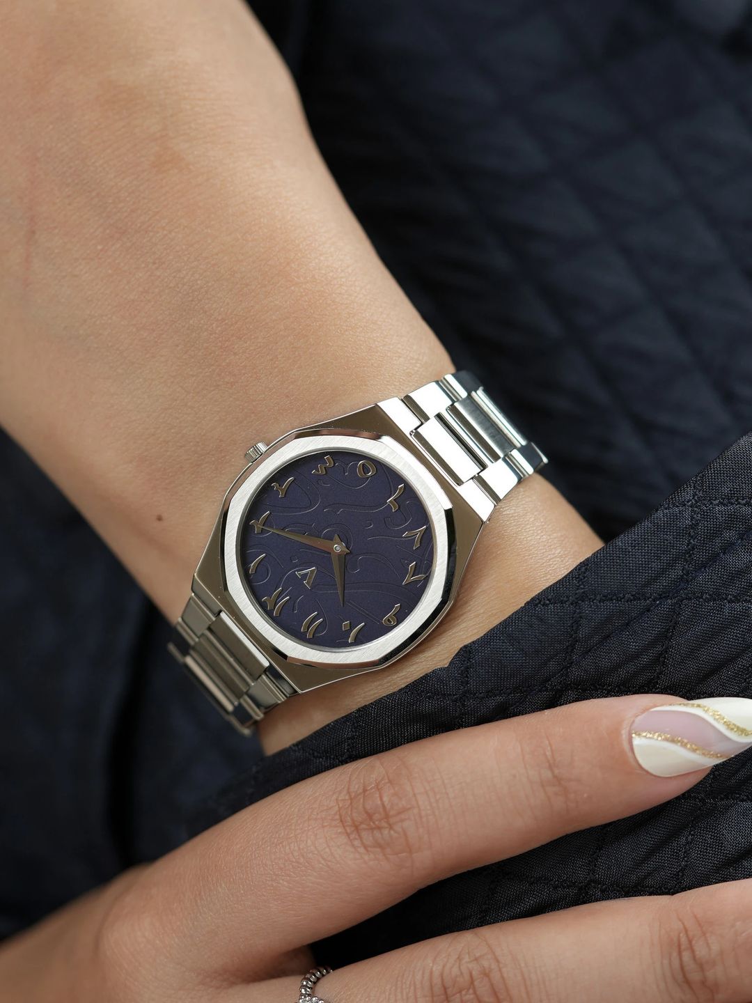 ساعه المستقبل /Blue future watch - 8