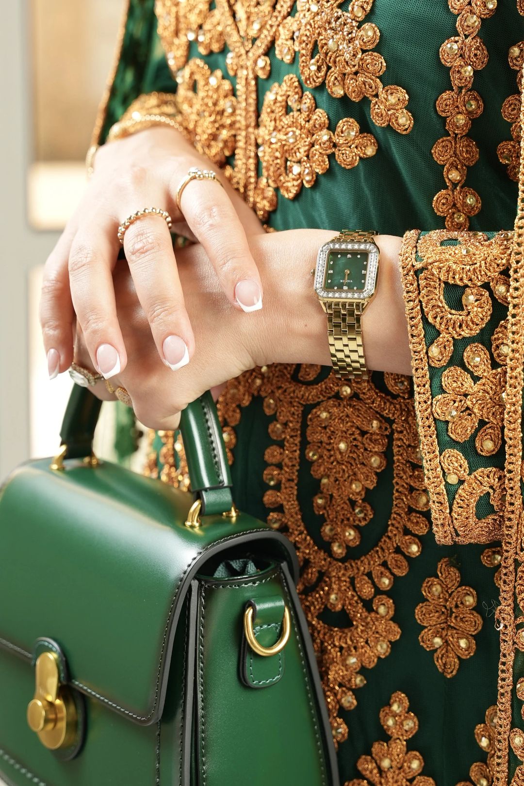 Sh.Hind Green  /   ساعه الشيخه هند - 8