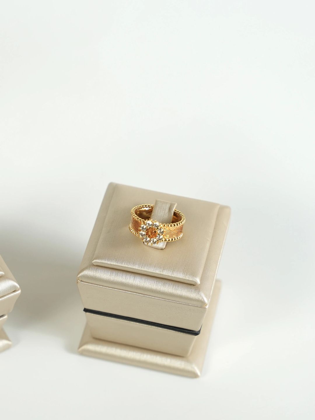 Gold Set - 4