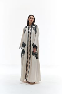 Quartz abaya thumb 2