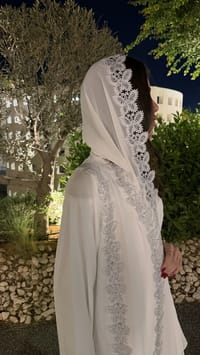 Butterfly white abaya thumb 2