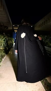 One flower abaya thumb 3