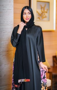 The one abaya thumb 3
