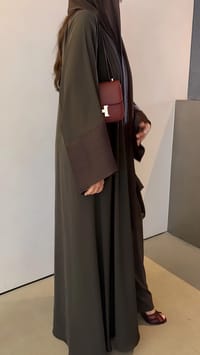Brown abaya thumb 3