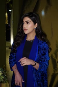 Lara Royal blue abaya thumb 3