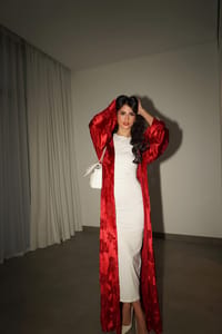 Red abaya thumb 2