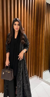 Queen abaya thumb 1