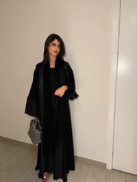 Amazing black abaya thumb 1