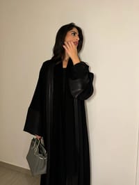 Amazing black abaya thumb 2